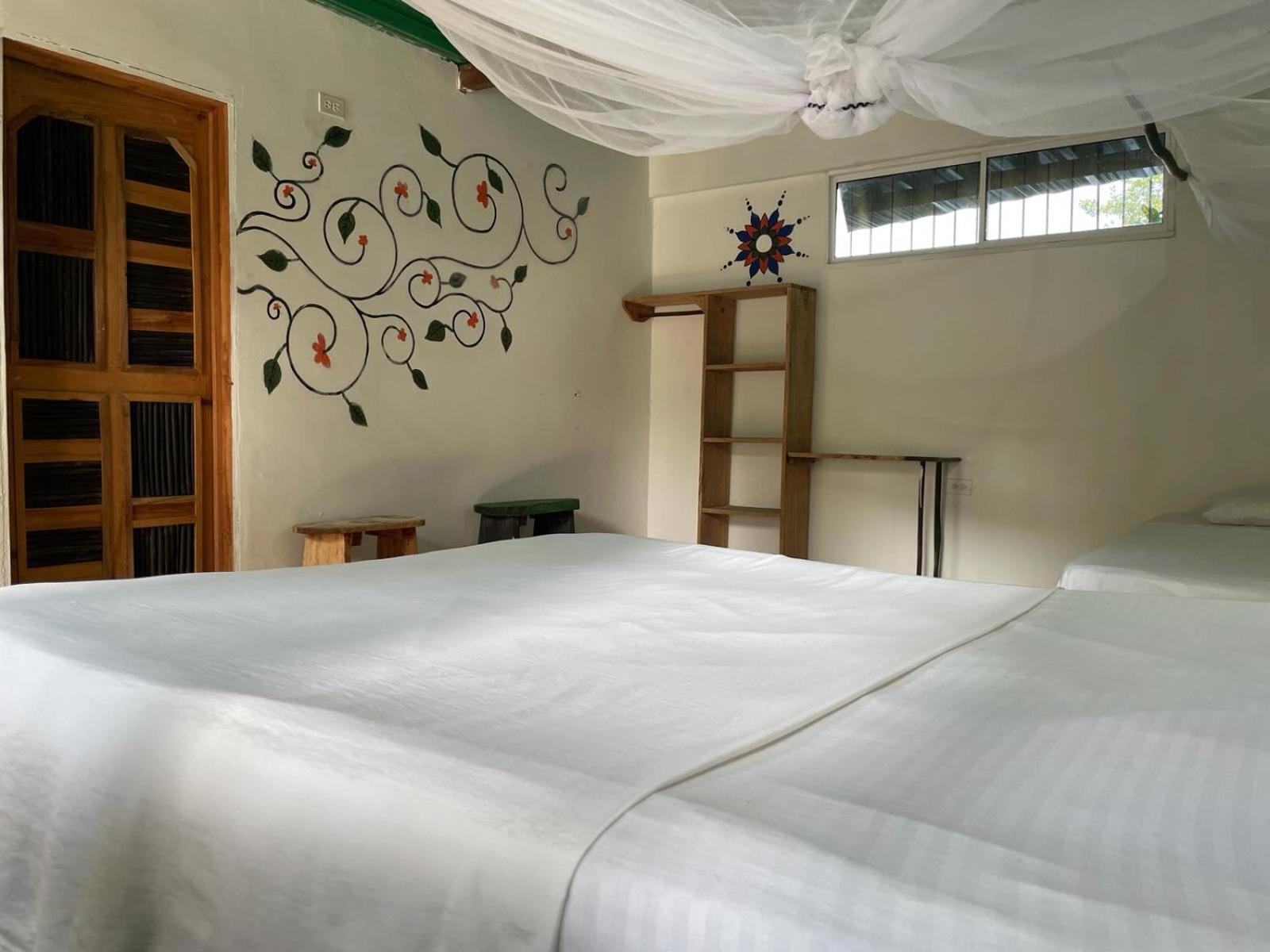 Hostal Luz De Luna パロミノ エクステリア 写真