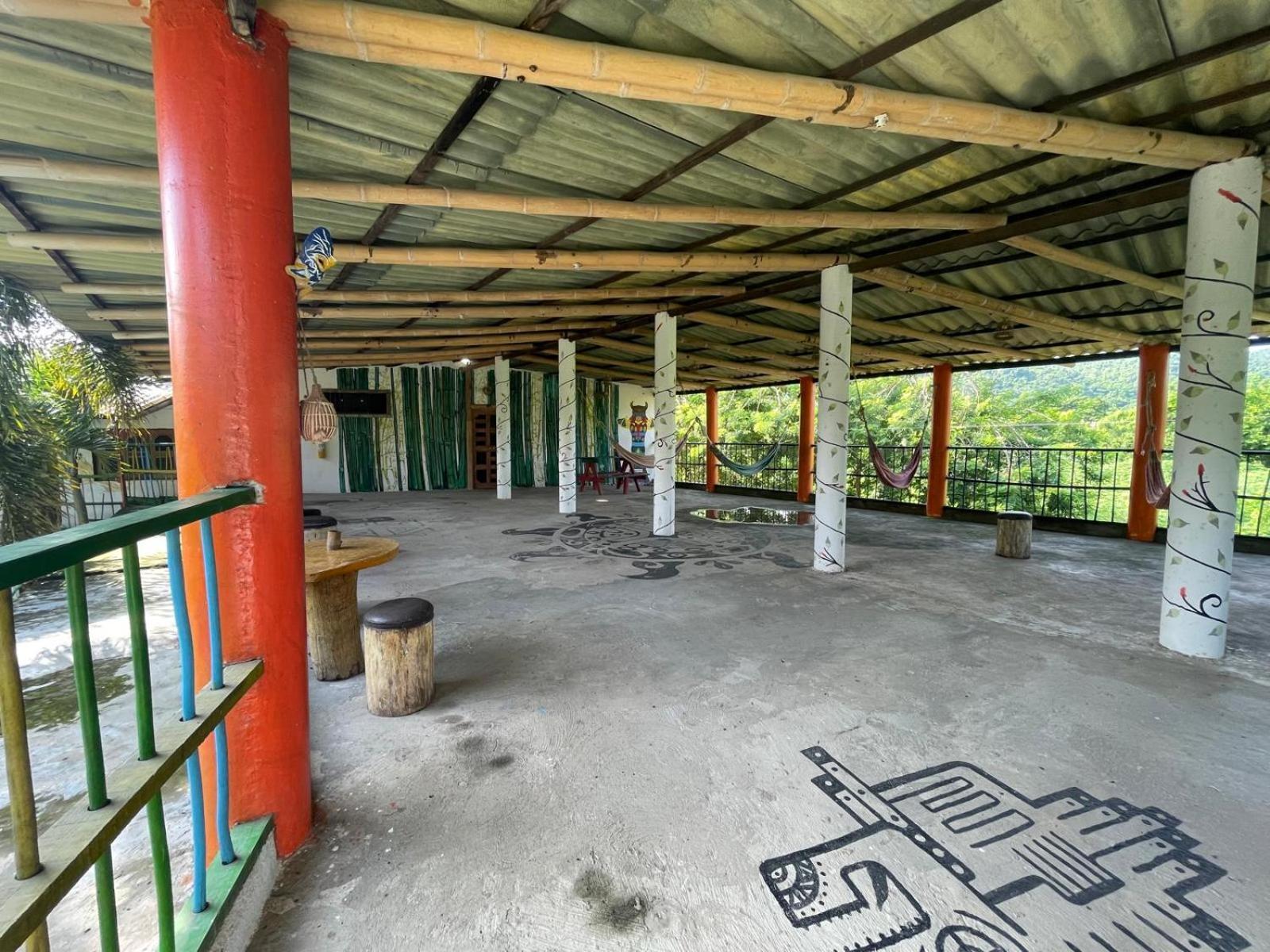 Hostal Luz De Luna パロミノ エクステリア 写真