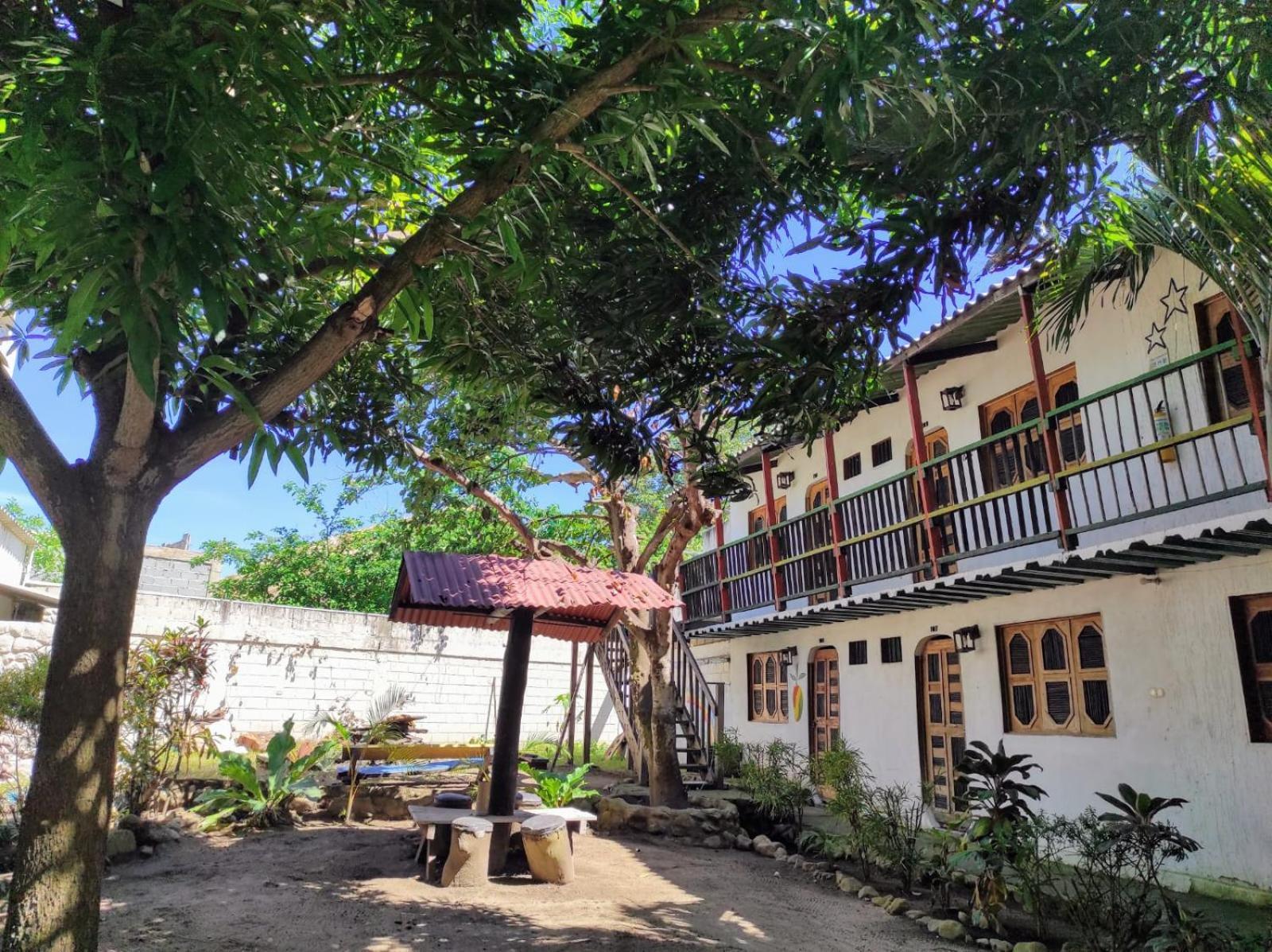 Hostal Luz De Luna パロミノ エクステリア 写真