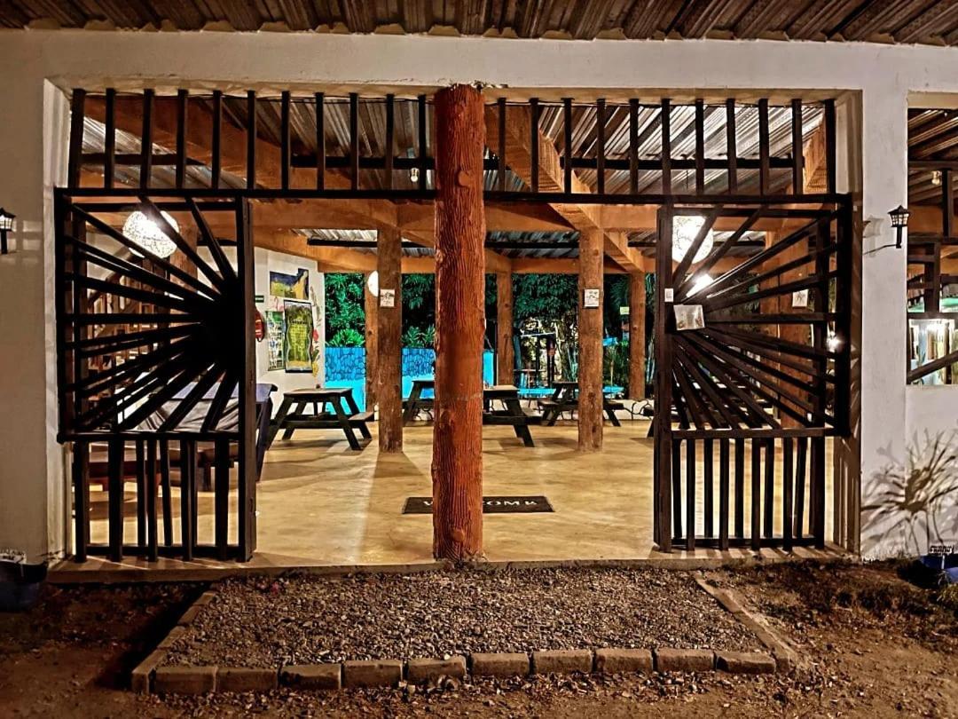 Hostal Luz De Luna パロミノ エクステリア 写真